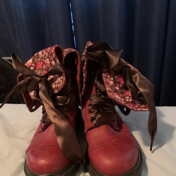 Dr. Martens Shoes - New Dr. Martens size 8